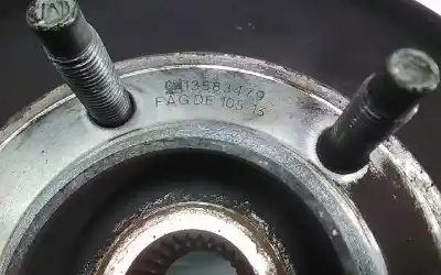 Автозапчасти б/у передняя правая кулачка за opel astra j lim. selective ссылки oem iam 13583479  