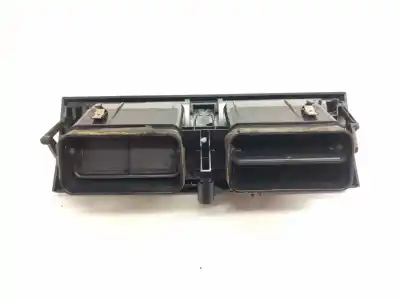Second-hand car spare part air vent for bmw x3 (e83) 2.0 d oem iam references 3400074  