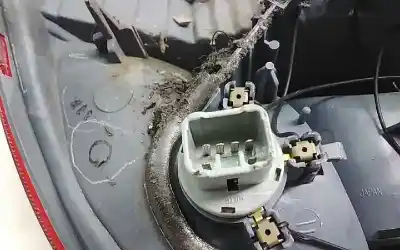 Автозапчастина б/у правий ліхтар для toyota yaris (ncp1/nlp1/scp1) 1.3 16v cat посилання на oem iam 8155052130  