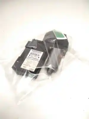 Автозапчасти б/у мотор стекла переднего правого за audi a4 avant (8e) 2.5 tdi (120kw) ссылки oem iam 8e1959802b  5wk47006dbf