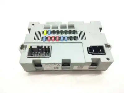 Pièce détachée automobile d'occasion BOÎTES À FUSIBLES pour LAND ROVER DISCOVERY 4  Références OEM IAM EH2214Q073AA  