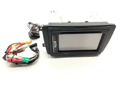 Pezzo di ricambio per auto di seconda mano IMPIANTO AUDIO / RADIO CD per MERCEDES CLASE C (W203) SPORTCOUPE  Riferimenti OEM IAM AVICZ620BT  