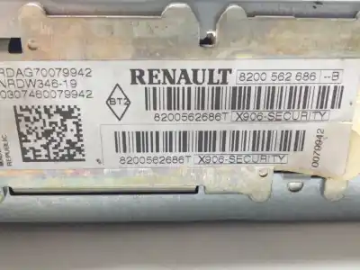 Second-hand car spare part audio system / radio cd for renault scénic ii (jm0/1_) 1.6 16v (jm1r) oem iam references 8200562686t  