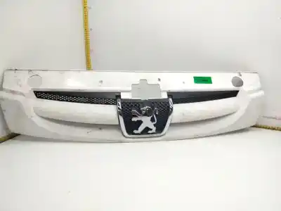 Pezzo di ricambio per auto di seconda mano griglia anteriore per peugeot partner monospace (5_, g_) 1.9 d riferimenti oem iam 