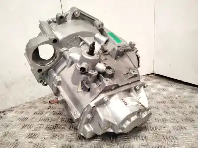 Автозапчастина б/у коробка передач для volkswagen t-roc (a11, d11) 1.0 tsi посилання на oem iam 0aj301103  