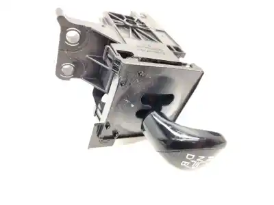 Second-hand car spare part GEAR LEVER for TOYOTA AURIS (_E18_)  OEM IAM references 75C583  