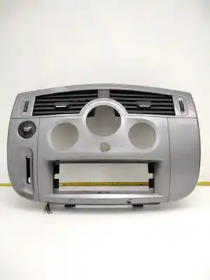 Peça sobressalente para automóvel em segunda mão CONSOLA CENTRAL por RENAULT SCÉNIC II (JM0/1_)  Referências OEM IAM 8200140713  