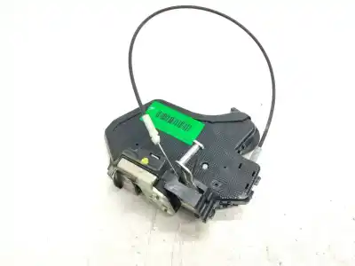 Second-hand car spare part trunk lock for toyota corolla (e12) 2.0 d-4d luna berlina oem iam references   