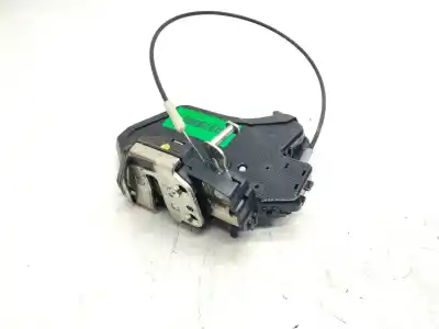 Second-hand car spare part trunk lock for toyota corolla (e12) 2.0 d-4d luna berlina oem iam references   