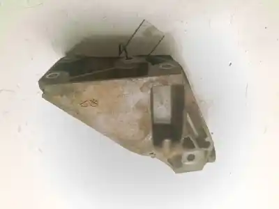 Pezzo di ricambio per auto di seconda mano Supporto Motore Destro per BMW X5 (E70) 3.0 3.0d Riferimenti OEM IAM 22116772680  