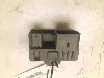 Second-hand car spare part Glow Plug for BMW 3 (E90) 330 I OEM IAM references 851947202  