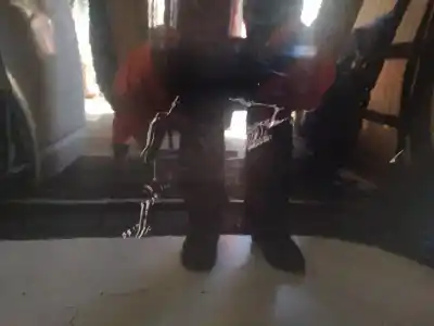 Peça sobressalente para automóvel em segunda mão porta do automóvel traseira esquerda por bmw x5 (e70) xdrive 30 d referências oem iam   