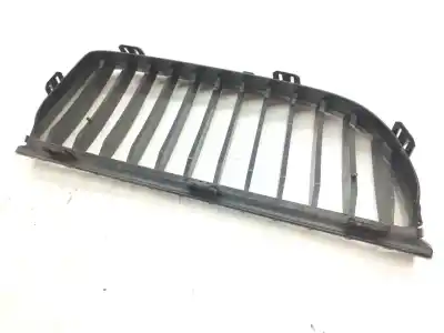 Second-hand car spare part left bumper grille for bmw 3 (e90) 320 d oem iam references 22405910  