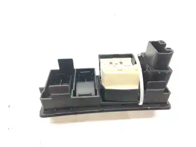 Second-hand car spare part rearview side mirror switch for toyota corolla (_e12_) 1.4 vvt-i (zze120_) oem iam references 183574  