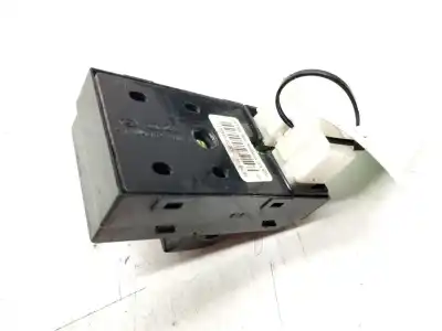 Peça sobressalente para automóvel em segunda mão botão / interruptor elevador vidro dianteiro esquerdo por kia cee´d drive referências oem iam 935701h021  