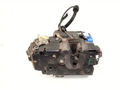 Pièce détachée automobile d'occasion SERRURE DE PORTE AVANT GAUCHE pour VOLKSWAGEN POLO (9N_, 9A_)  Références OEM IAM 3B1837015AQ  