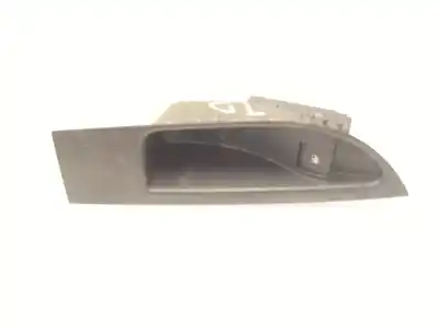 Recambio de automóvil de segunda mano de MANDO ELEVALUNAS TRASERO DERECHO para OPEL ASTRA J (P10)  referencias OEM IAM 13301888  