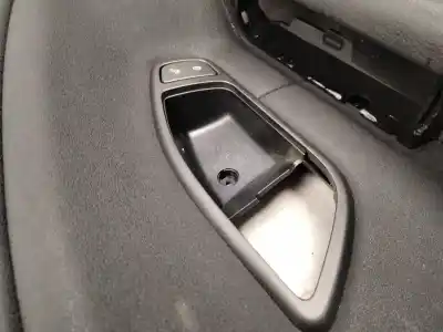 Автозапчастина б/у оббірка передніх дверей ліва для land rover range rover evoque 2.0 td4 cat посилання на oem iam bj3220963  