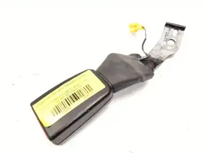 Second-hand car spare part central rear seat belt buckle for mercedes clase c (w205) c 220 bluetec / d (205.002, 205.004) oem iam references a2058600469