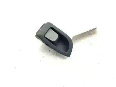 Second-hand car spare part tailgate button for audi a4 berlina (8e) 2.0 tdi quattro (dpf) (103kw) oem iam references 8k0959831a