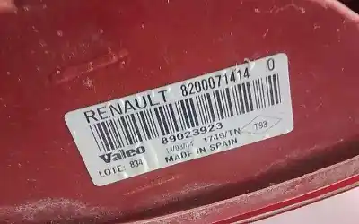 Second-hand car spare part right tailgate light for renault clio ii fase ii (b/cb0) authentique oem iam references 8200071414  