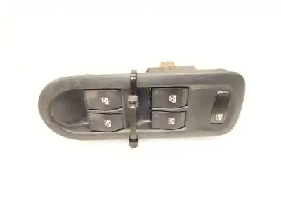 Pièce détachée automobile d'occasion COMMANDE DE LÈVE VITRE AVANT GAUCHE pour RENAULT GRAND SCÉNIC II (JM0/1_)  Références OEM IAM 8200160603  