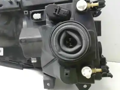 Second-hand car spare part right headlight for renault maxity 2014 nº8688-izquierdo - valeo - ref: 89320859 / 044129 oem iam references 89317201  26010mb40a