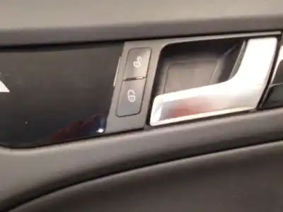 Автозапчасти б/у обивка передней правой двери за mercedes-benz clase c coupé (c204) c 220 cdi (204.302) ссылки oem iam a2044402038  