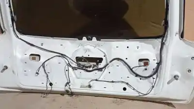 Second-hand car spare part tailgate for audi q7 (4m) 3.0 tdi quattro oem iam references 4m0827025d  