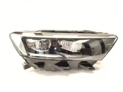 Second-hand car spare part right headlight for volkswagen t-roc (a11, d11) 1.5 tsi oem iam references 2ga941036  