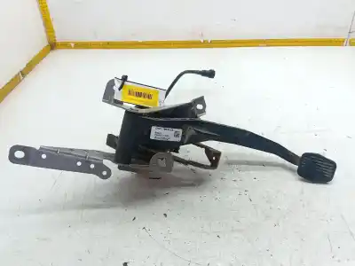 Recambio de automóvil de segunda mano de pedal embrague para ford transit connect monospace 1.6 tdci referencias oem iam dv617b633ca