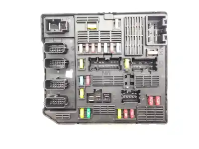Second-hand car spare part fuse box unit for renault grand scénic iii (jz0/1_) 1.9 dci oem iam references 284b62342r  