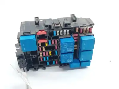 Pezzo di ricambio per auto di seconda mano SCATOLA RELÈ/FUSIBILI per RENAULT CLIO V (B7_) 1.5 Blue dCi 100 (B7AD) Riferimenti OEM IAM 243805499R  