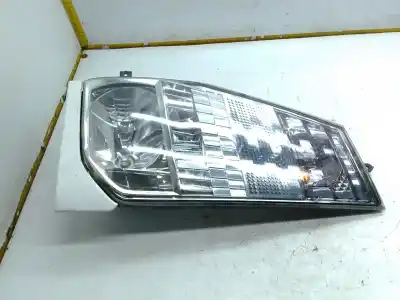 Second-hand car spare part Left Headlight for RENAULT MAXITY Fg 130.35/45 OEM IAM references 26060MB41B  