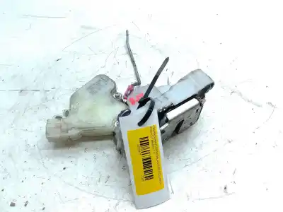 Second-hand car spare part Left Front Door Lock for RENAULT MAXITY Fg 130.35/45 OEM IAM references 80553AA21A  