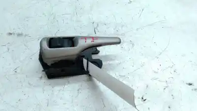 Second-hand car spare part interior left rear handle for toyota auris (_e15_) 2.0 d-4d (ade150_) oem iam references 6920602120b1