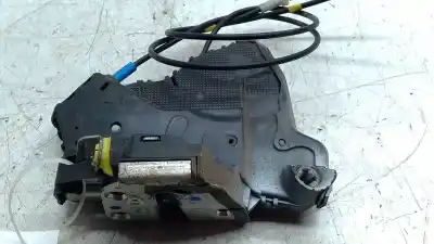 Second-hand car spare part left front door lock for toyota auris (_e15_) 1.8 hybrid (zwe150_) oem iam references 6904002210