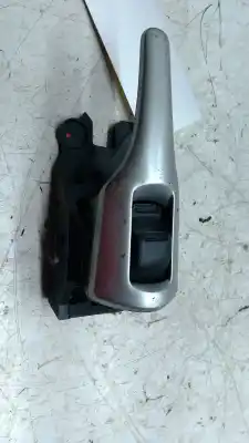 Pezzo di ricambio per auto di seconda mano MANIGLIA INTERNA ANTERIORE SINISTRA per TOYOTA AURIS (_E15_) 1.8 HYBRID (ZWE150_) Riferimenti OEM IAM   