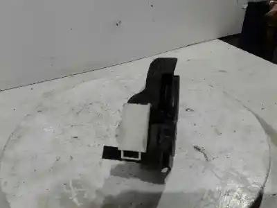 Second-hand car spare part accelerator pedal for opel corsa e business oem iam references 13305804  