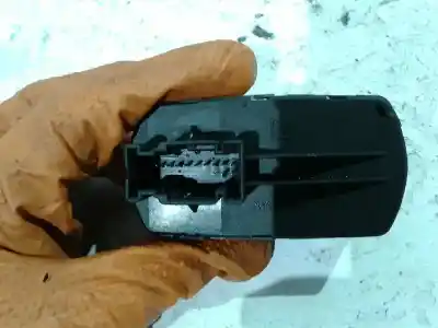 Second-hand car spare part left front power window switch for opel corsa e business oem iam references 315625731