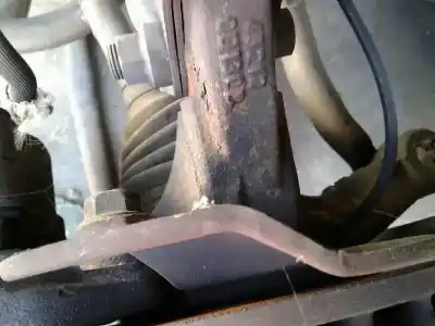 Pezzo di ricambio per auto di seconda mano snodo anteriore sinistro per toyota yaris 1.0 cat riferimenti oem iam 