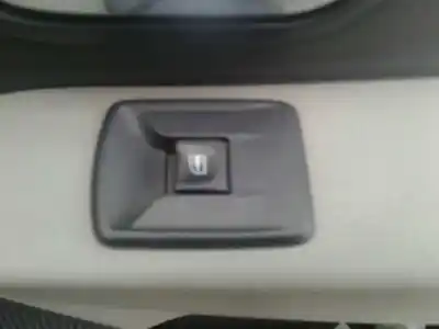 Pièce détachée automobile d'occasion Commande De Lève Vitre Avant Droit pour DACIA LODGY Prestige Références OEM IAM   