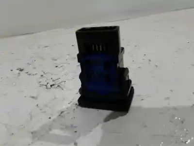 Second-hand car spare part switch for toyota auris hybrid active oem iam references 15b424  