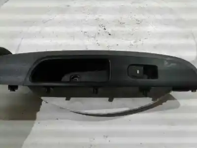 Peça sobressalente para automóvel em segunda mão botão / interruptor elevador vidro traseiro direito por hyundai i10 go plus referências oem iam 71201b4000 s160 83740b9010