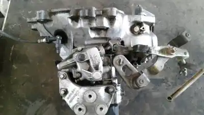 Pezzo di ricambio per auto di seconda mano riduttore per opel corsa d expression riferimenti oem iam 5 marchas  