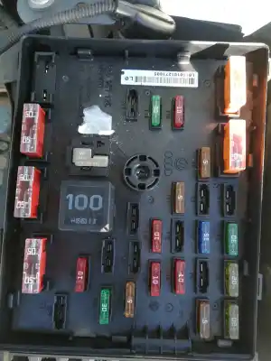 Peça sobressalente para automóvel em segunda mão caixa de fusíveis e relés por volkswagen passat berlina (3c2) 2.0 tdi referências oem iam 3c0937125