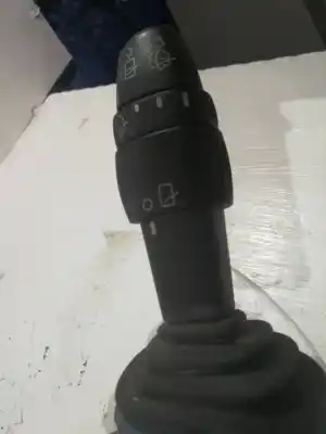 Pezzo di ricambio per auto di seconda mano comando multifunzione per fiat stilo (192) 1.9 jtd / 1.9 jtd 115 active riferimenti oem iam 07352969540 47143 01536