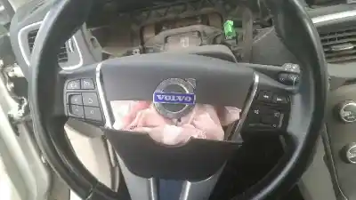 Peça sobressalente para automóvel em segunda mão volante por volvo v40 cross country momentum referências oem iam 34110217a