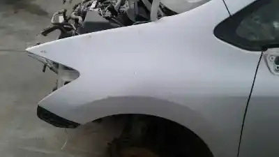 Second-hand car spare part left front fin for toyota auris advance oem iam references 