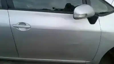 Second-hand car spare part left tailgate light for toyota auris advance oem iam references   